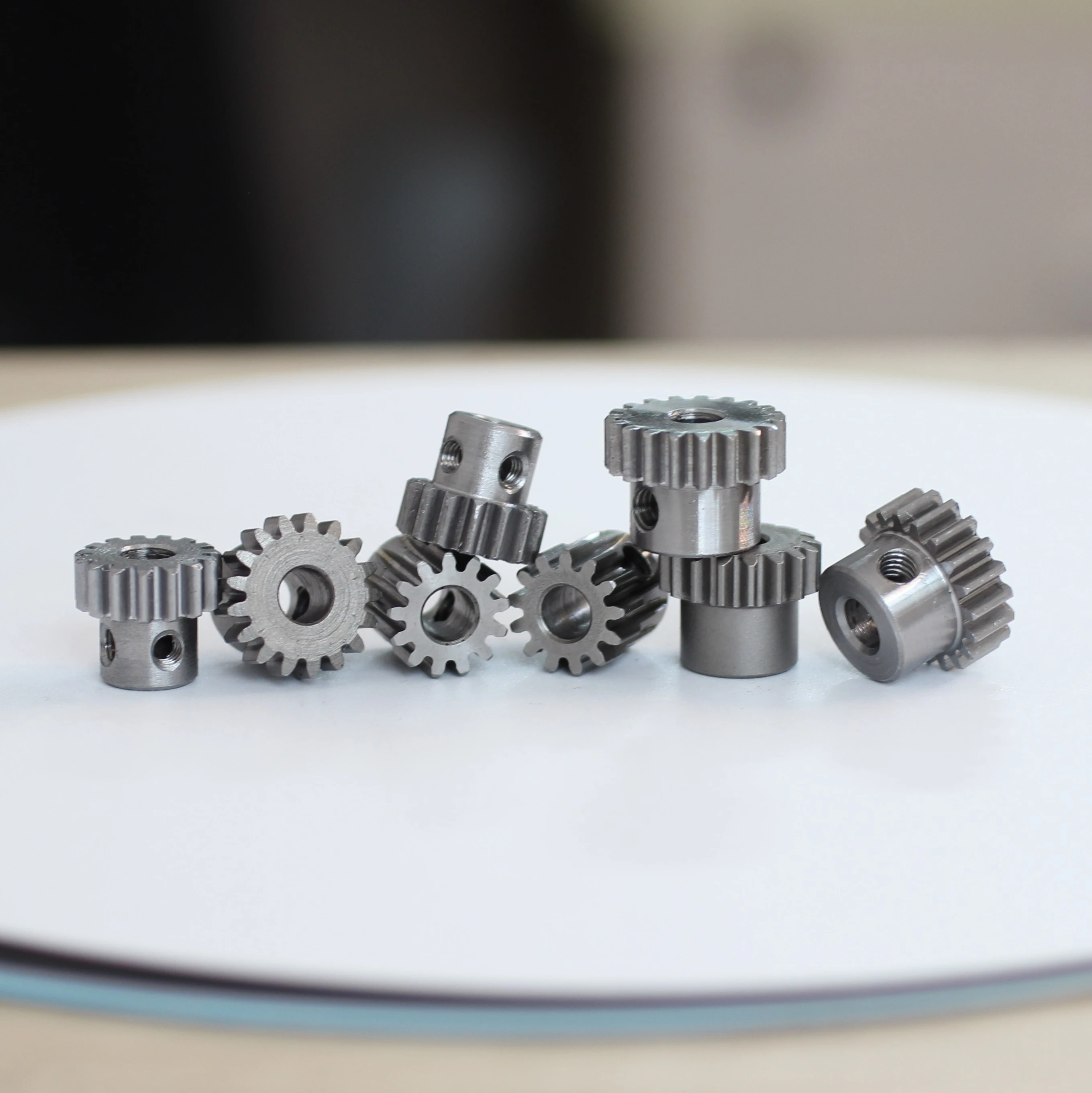 

2PCS Model Car Motor Motor Gear Mechanical Transmission Gearbox Metal Upgrade Modification Parts Gear Reduction Gear 1PCS