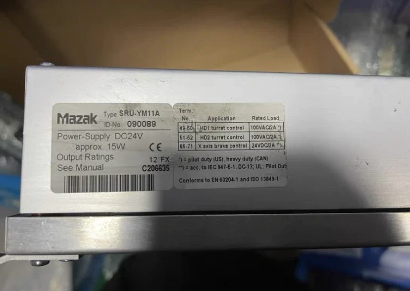 SRU-YM11A 090089 реле безопасности SRU YM11A