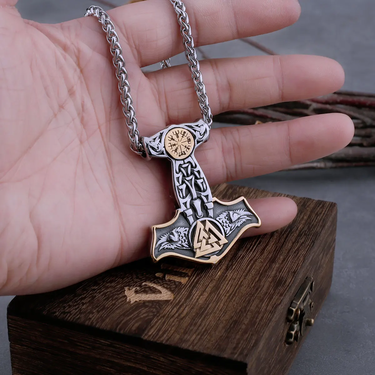 

Viking Thor's Hammer Mjolnir Raven Necklace Men's Road Sign Compass Hip Hop Amulet Stainless Steel Pendant Nordic Jewelry Gift