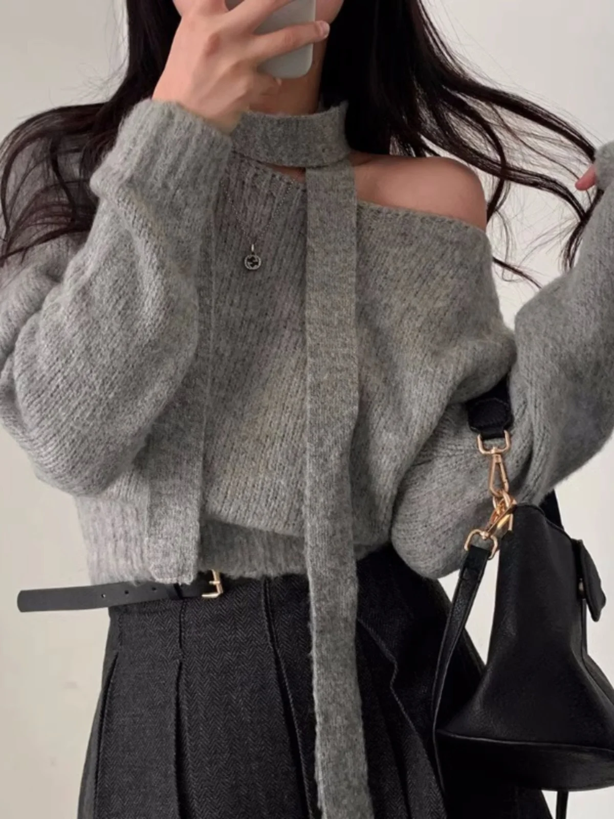 Серый вязаный кардиган с v-образным вырезом женский осенне-зимний свободный