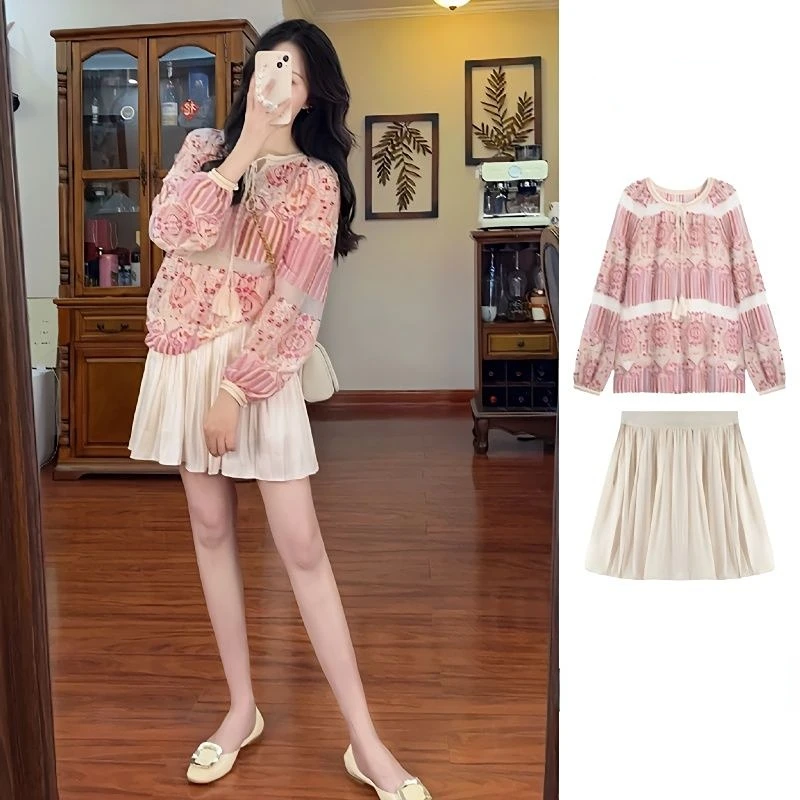 

2023 Summer Gentle System Milk Good Lively Ageing Small Incense Wind Top Pleated Skirt Two-piece Suit Y2K