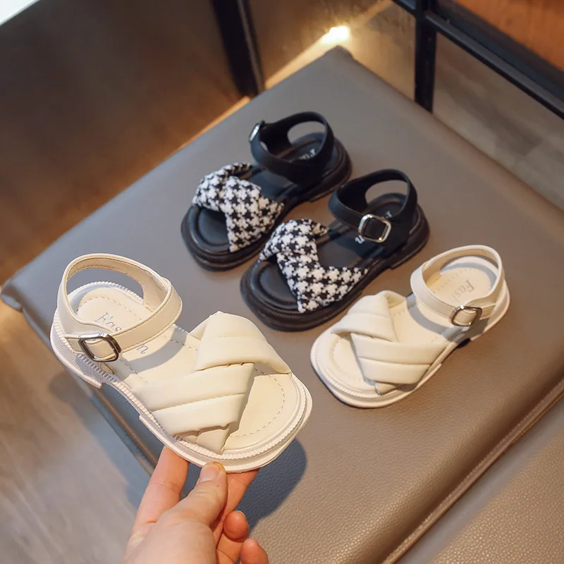 

Summer New Soft Sole Little Girl Fashionable Princess Shoes for Children's Breathable Non Slip Leisure Sports Beach Shoes