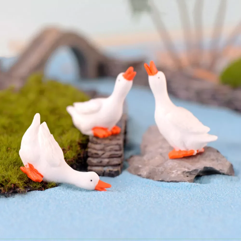 Купи Goose Figurine Miniatures Home Decoration Kawaii Animal Decorative Figurine Accessories Desk Garden Decor Easter Decoration за 544 рублей в магазине AliExpress