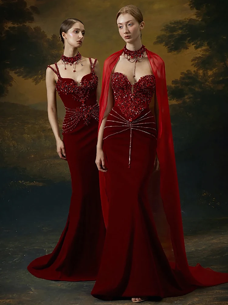 Рисунок 3 - Женское вечернее платье с камнями DEAT