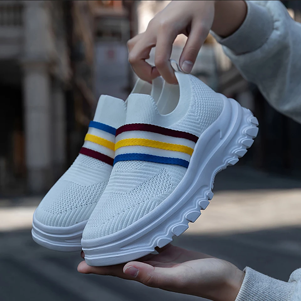 Loekeah Women Casual Shoes Breathable Mesh Flat Walking Shoes Fashion Slip-On Woman Sneakers Anti-Slip Outdoor Sports Footwear