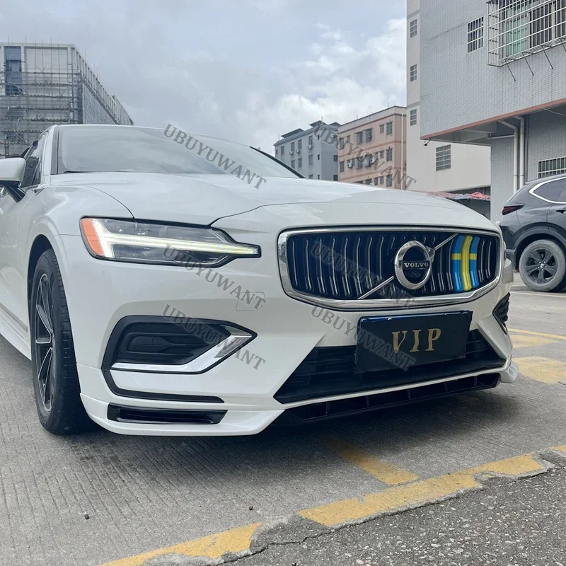 Фото Комплект из 3 накладок на передний бампер и защиту багажника для Volvo NEW S60 V60 (только для версии SPORT) 2020-2025, автомобильный стайлинг, полиуретан, неокрашенный №4