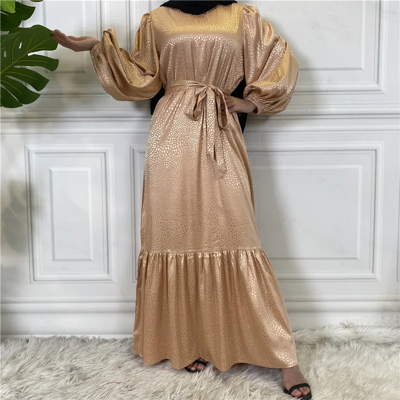 Женское платье в арабском, мусульманском стиле