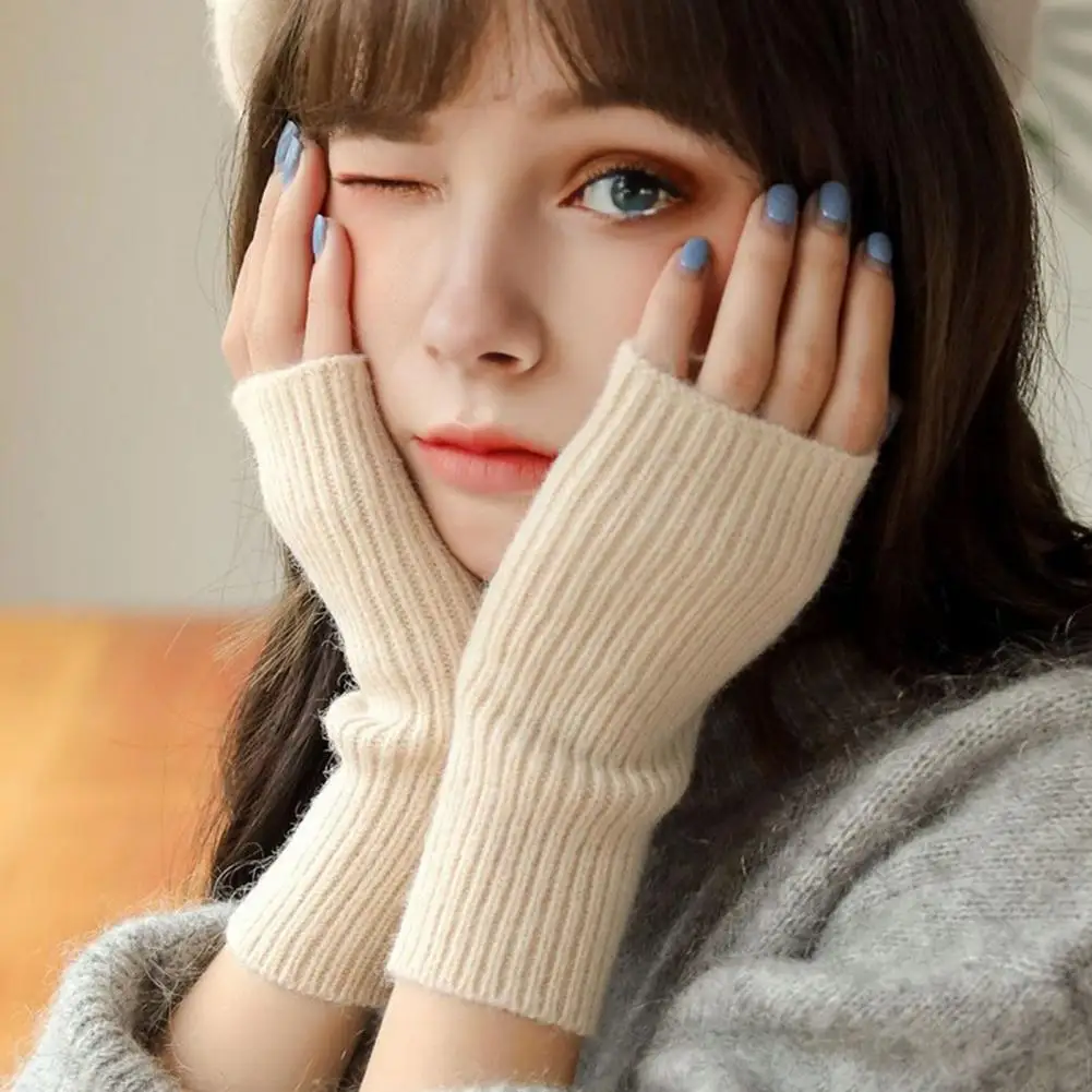 Вязаные перчатки для студентов эластичные Нескользящие с защитой от ветра