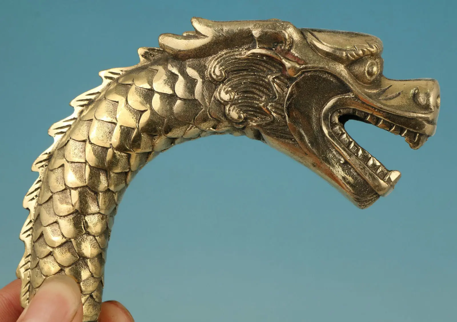 Азиатская старинная медная резная статуя горячего дракона