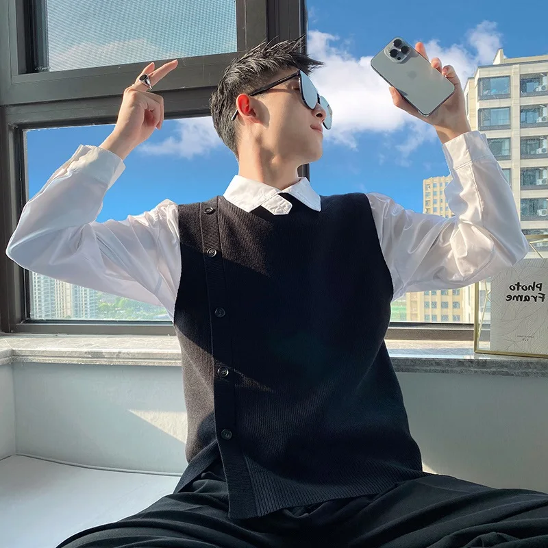 Свитер-жилет мужской простой универсальный с круглым вырезом однотонный без