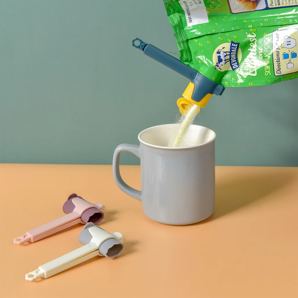 

Double-opening Sealed Outlet for Household Food Bag Moisture-proof and Fresh-keeping Plastic Outlet Sealing Clip