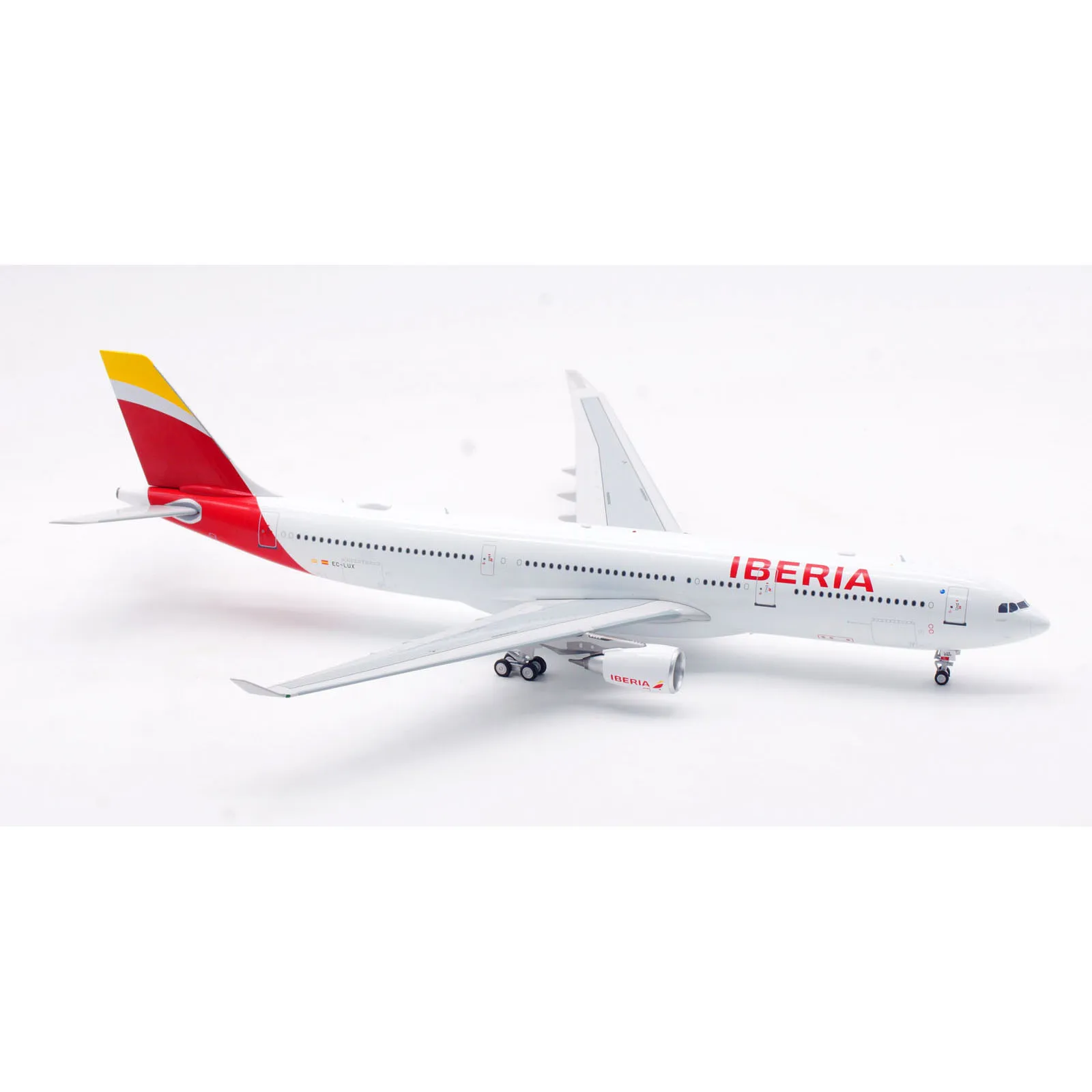 IF333IB0924 Коллекционный самолет из сплава в подарок INFLIGHT 1:200 Iberia Airlines Airbus A330-300 литая