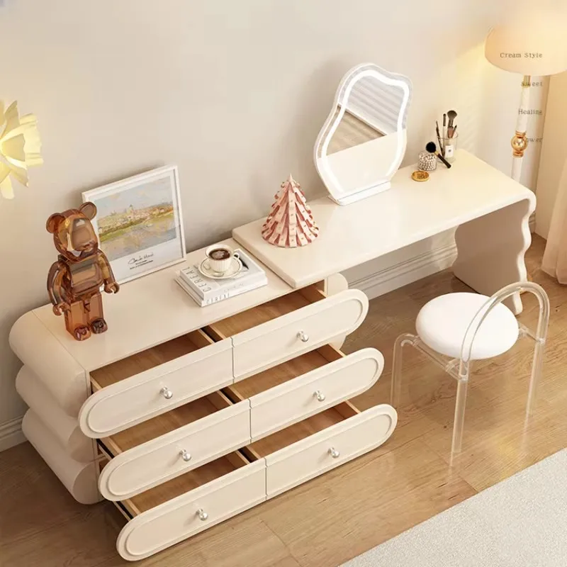 Столик для макияжа DUTRIEUX белый