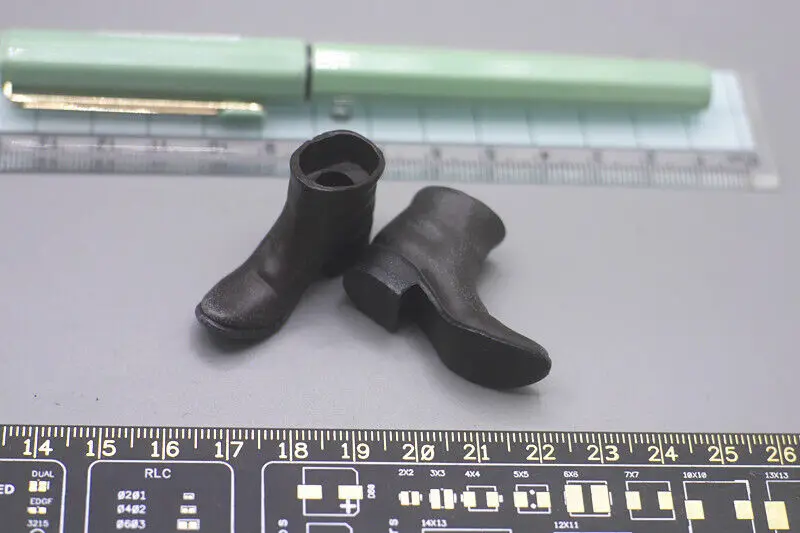 

SWTOYS FS042 1/6th Solid Shoes for 12"