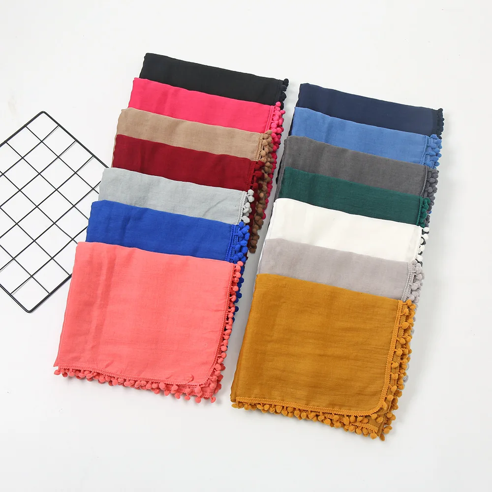 

2022 New Muslim Women Pure Color Cotton And Linen Texture Pompom Tassel Hijab Islamic Breathable Head Wrap Scarf Instant Shawl