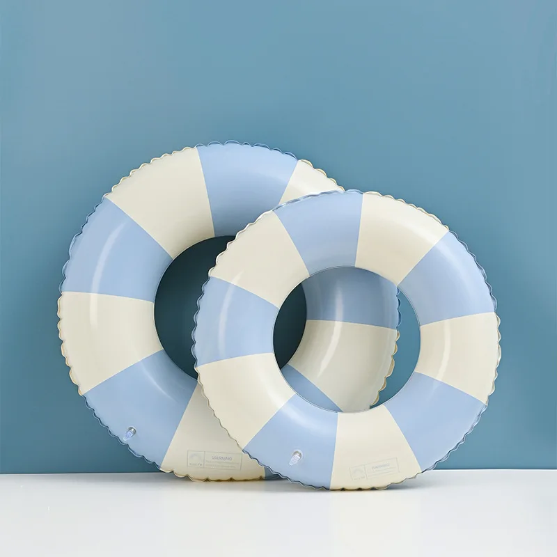 

Striped thickened swim rings, children's, youth, and adult swim rings. Families can choose from different sizes.Swim ring