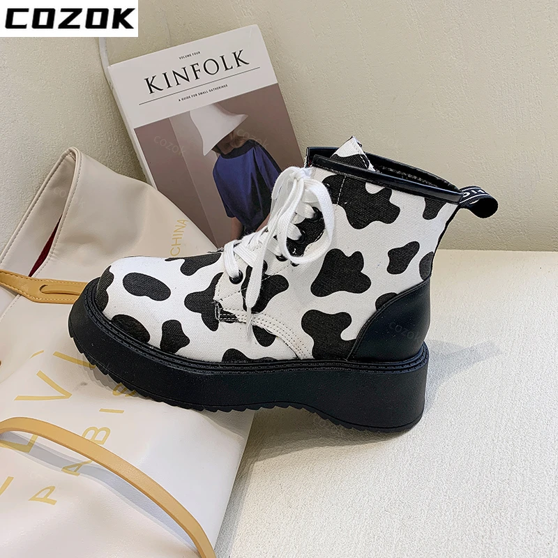 Женские ботинки на массивном каблуке со стразами высокие обувь платформе