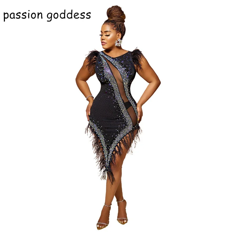 

2022 Summer Women See Through Mesh Patchwork Sexy Diamonds Party Dresses Feather Pearls Bodycon Night Clubwear Irregular Dress