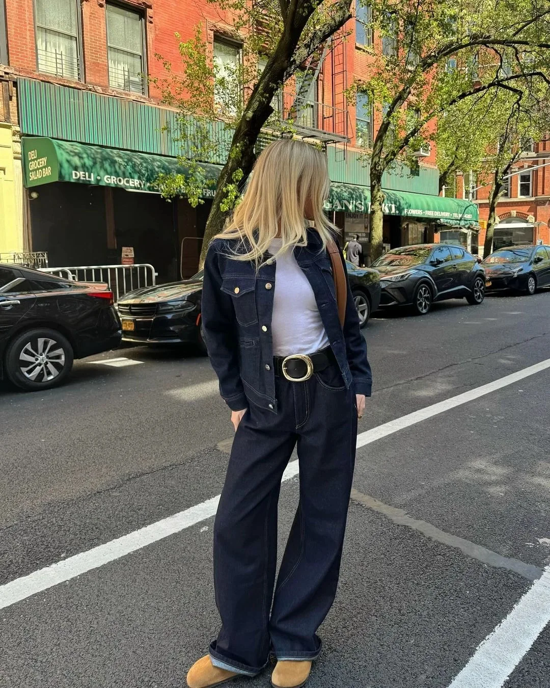 Джинсы женские