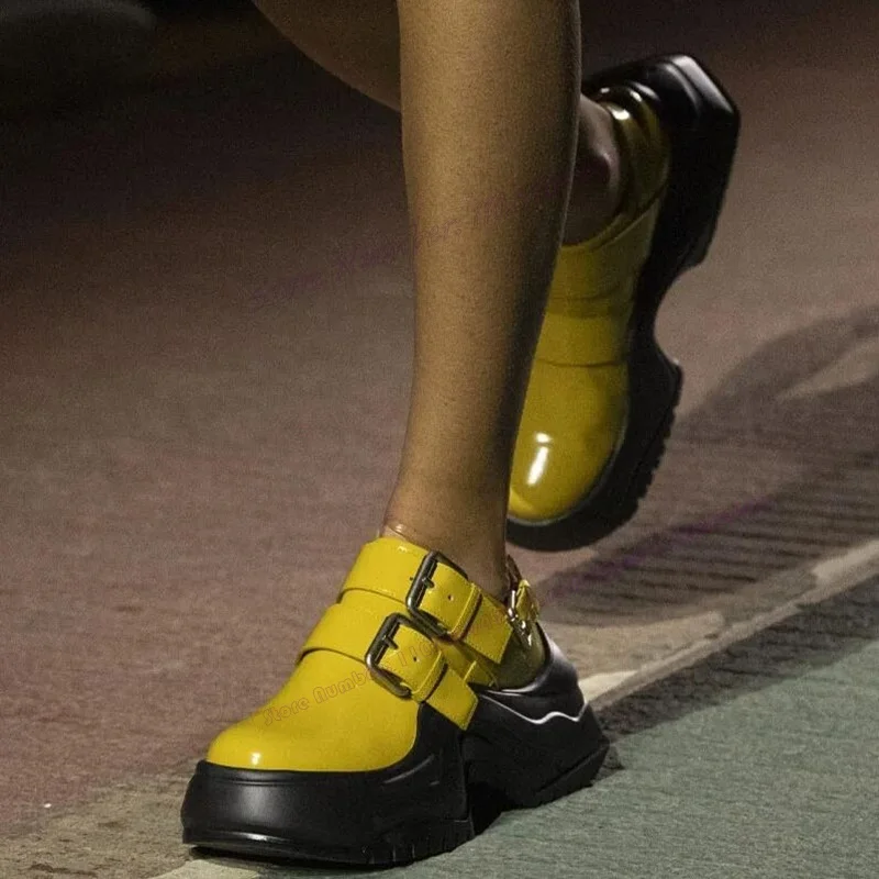 Рисунок 2 - Мужские кроссовки на толстой подошве