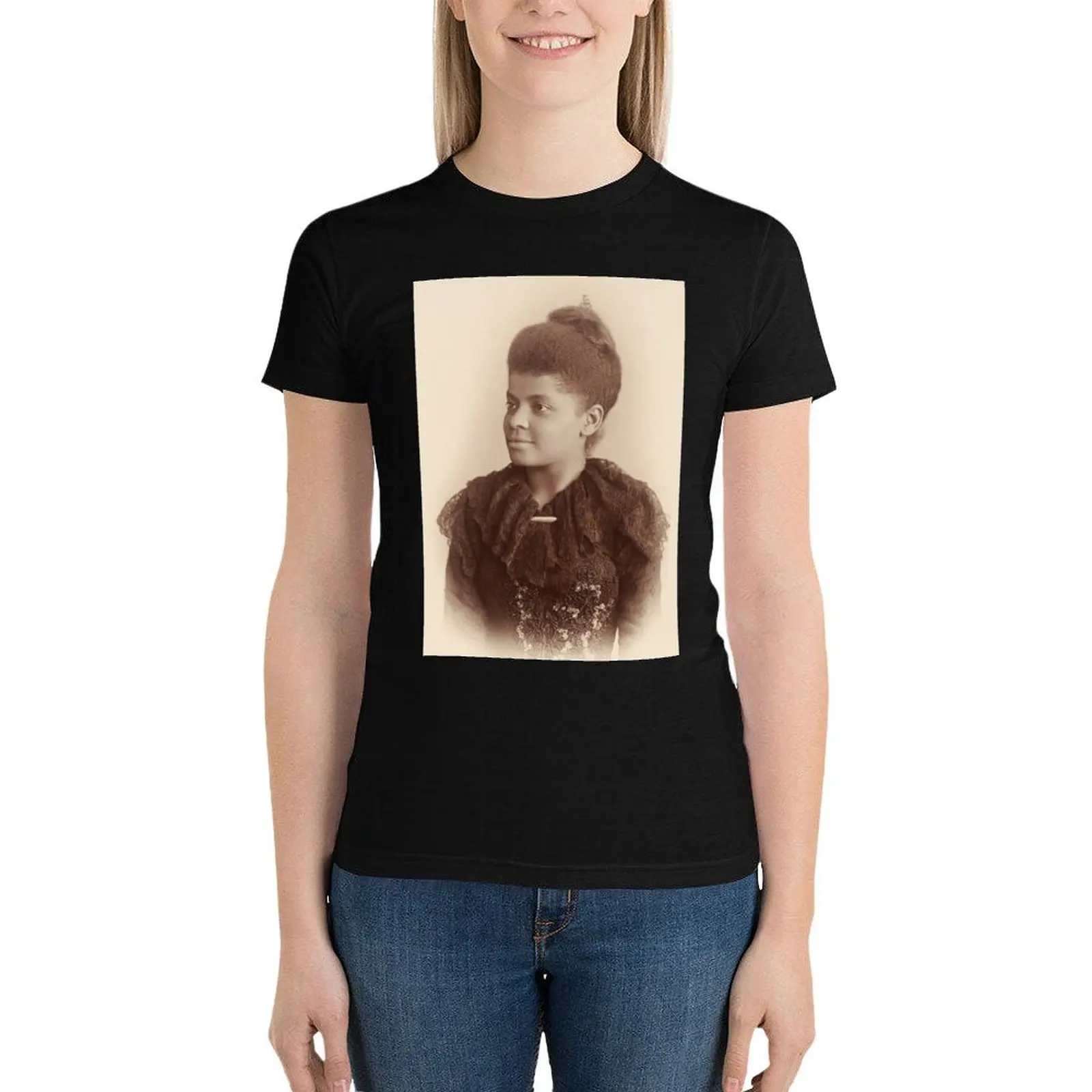 Портрет Иды Б. Футболка с коротким рукавом и принтом уэллби Би Мэри Гарри (1893)