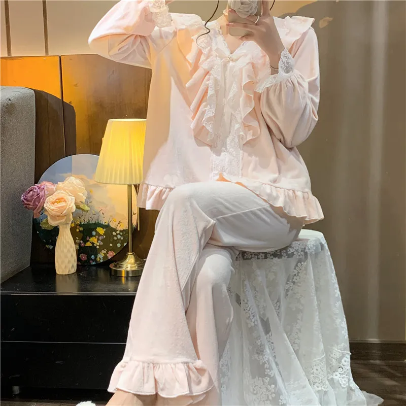 Female Sleepwear Island Velvet Lace Pajamas Set Spring Autumn Women's Retro Palace Sweet Home Service Long Sleeve Trousers Suit