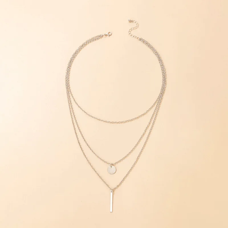 Простое кристаллическое золотое ожерелье с подвеской геометрической формы для