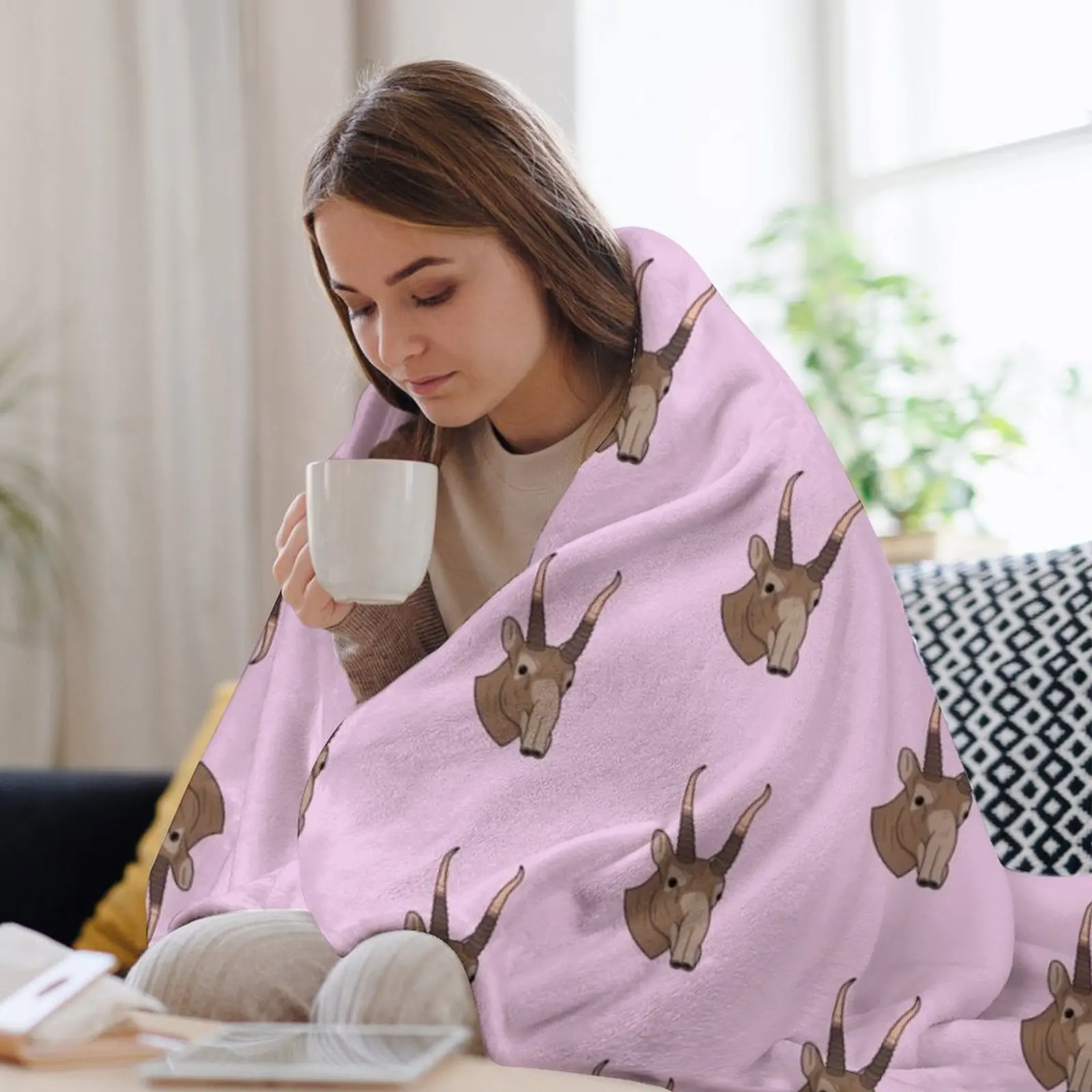 Одеяло с головой антилопы Saiga