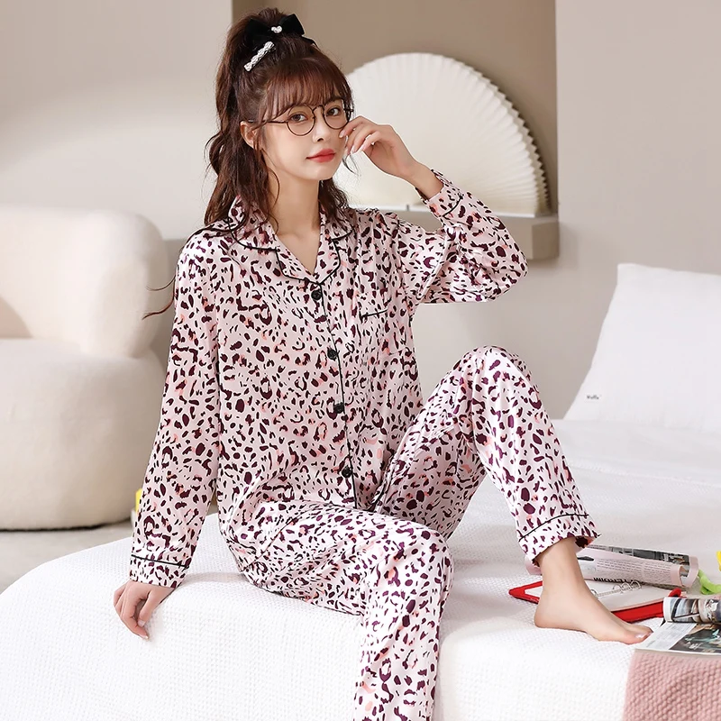 

2022 Spring Long Sleeve Silk Satin Sexy Leopard Print Pajama Sets for Women Sleepwear Suit Pyjamas Homewear Pijama Mujer Clothes