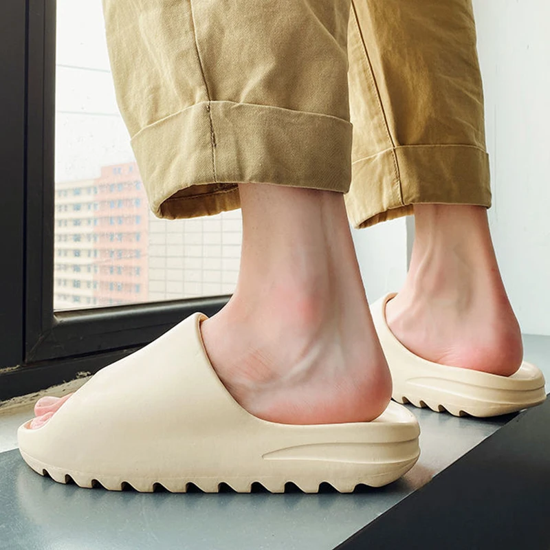 

Home Men Thick Bottom Slippers Platform Chunky Heel Living Room Bathroom Slides Women Non Slip Trend Designer Shoes Ladies