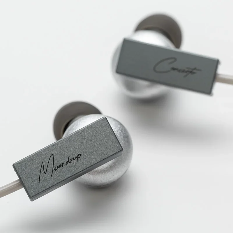 Наушники-вкладыши MOONDROP CONCERTO xMEMS Planar USB-C Hi-Fi IEM 13 мм Superinear Driver USB Active