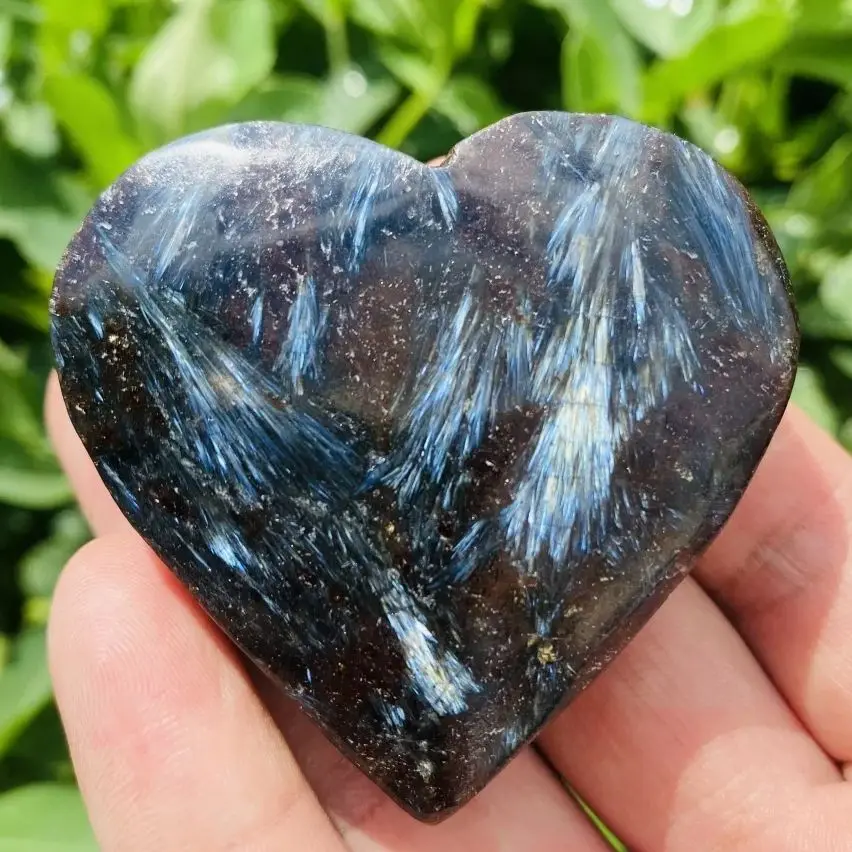 

Кристалл Астрофиллит Сердце