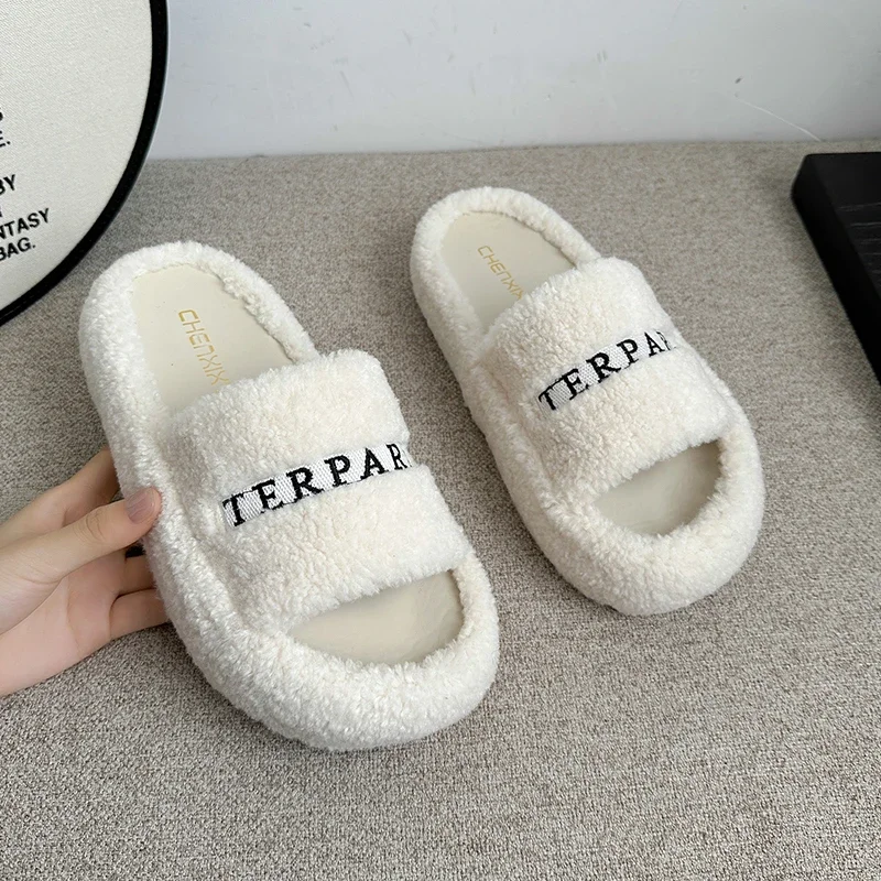 

New Fashion Brand Designer Slippers Ladies Thick Bottom Thermal Slippers Fall Winter Modern Ladies Slippers Zapatos Mujer