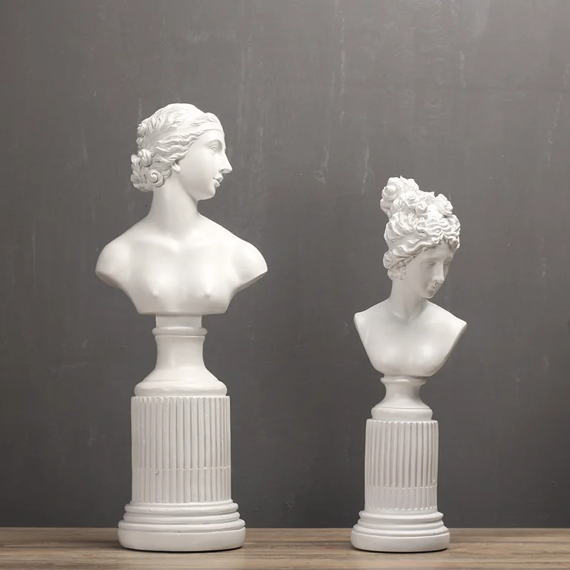 

Small Nordic Simple Black and White Goddess Statue Model Decoration