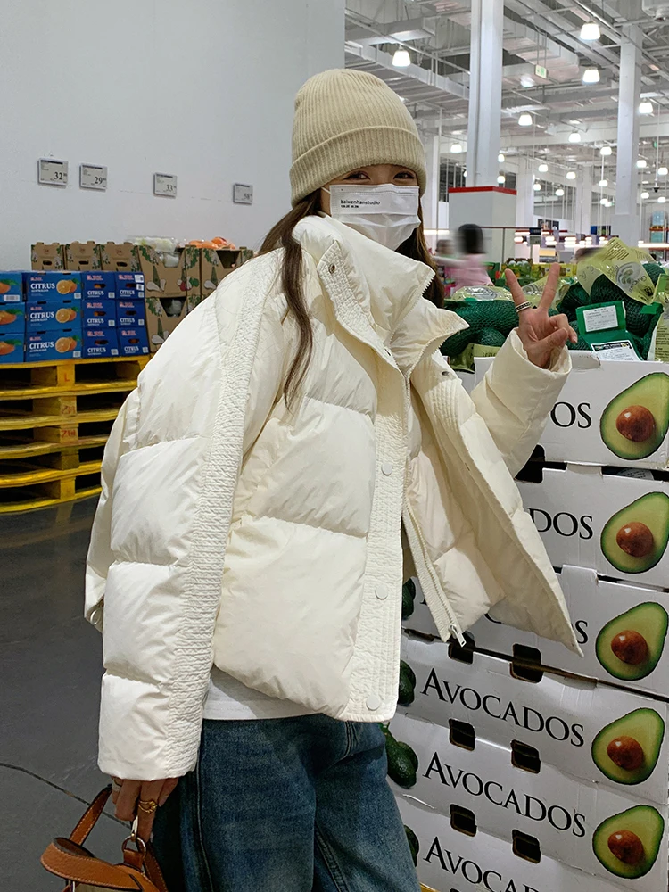 Кремово-белый короткий пуховик с воротником-стойкой женский зимний 2024 новый