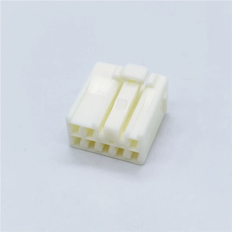 10 PCS Original and genuine 6240-5031 automobile connector plug housing supplied from stock