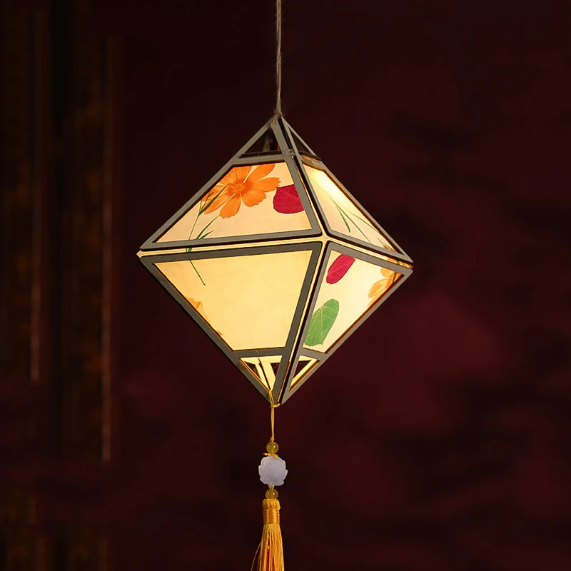 

Aqumotic Diamond Lamp Pyramid Lantern Pattern Random DIY Material Self Assembly Chinese Hanging Lamp for Hanfu Decorate