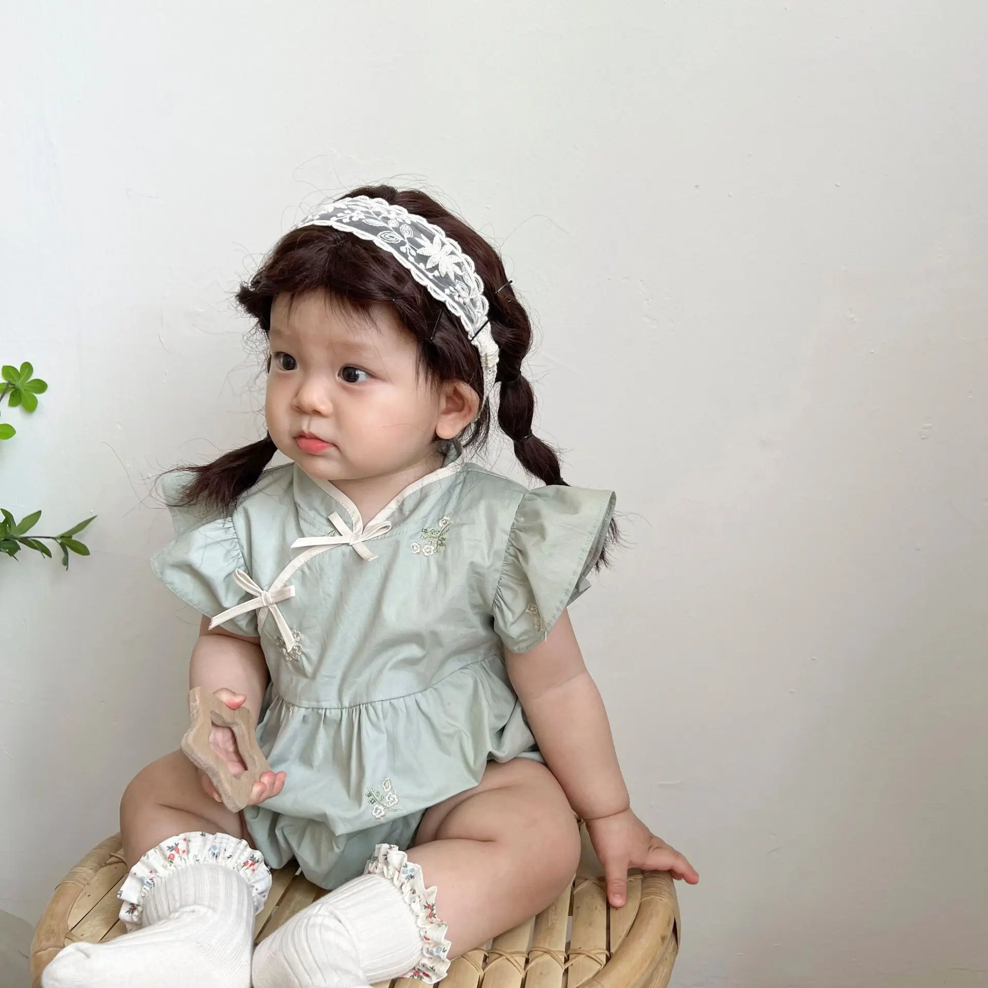 

Baby Ins Style Summer Romper Clothes Short-sleeved Bag Fart Clothes Green Baby Cheongsam Romper Clothes Photo Studio Props