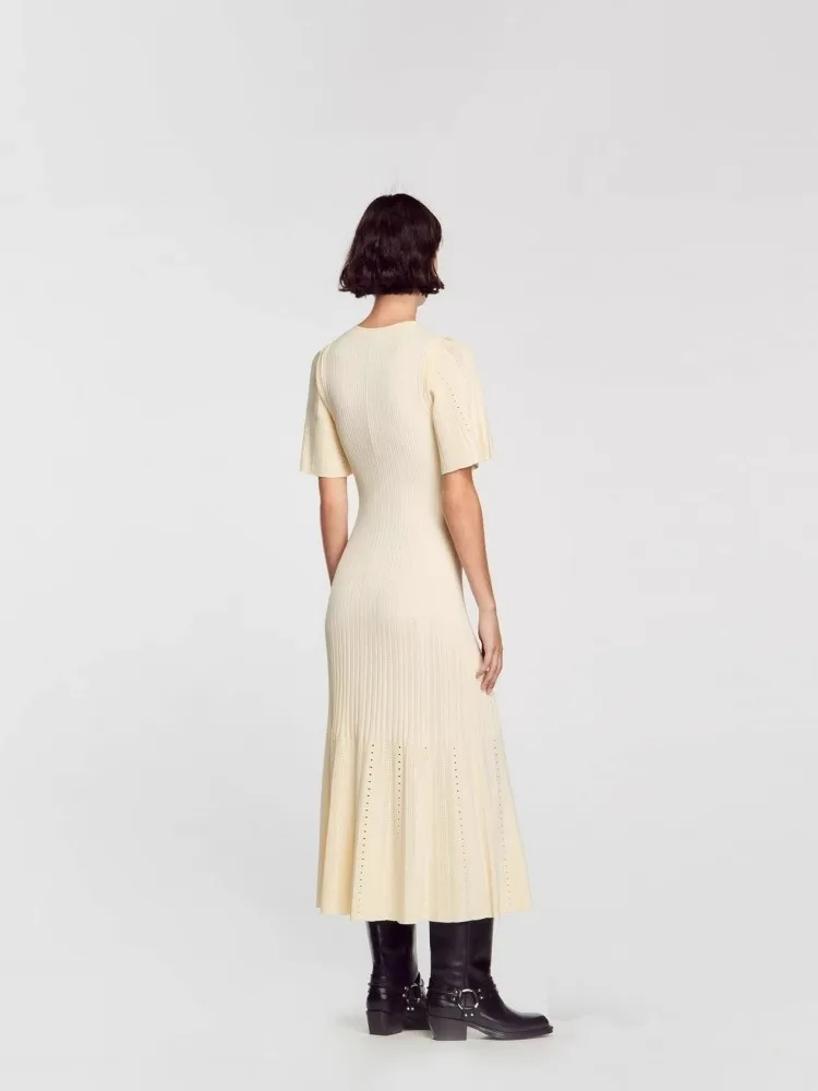 Женское трикотажное платье с коротким рукавом