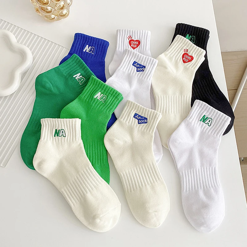 

Embroidery Letter NA Socks Fashion Woman Socks Korea Harajuku Style Low Top Socks Klein Sports Style Wild Japanese Socks Women