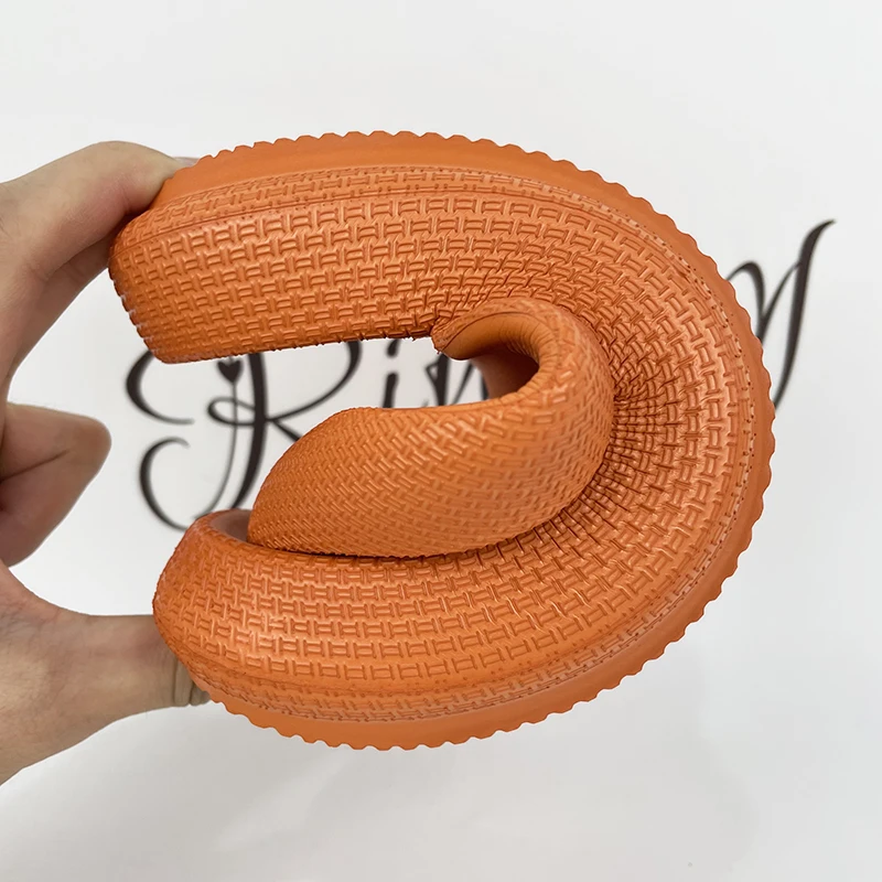 Шлепанцы женские на платформе с мягкой подошвой толстой нескользящей подошве