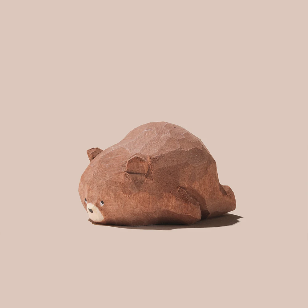 

Деревянная фигурка медведя