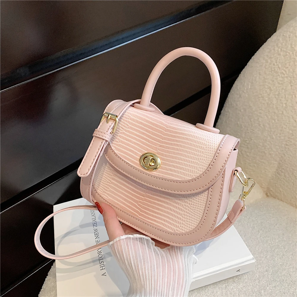 

Luxury Designer Lizard Pattern Saddle Small Women Handbags 2022 Trend Fashion Brand Twist Lock Ladies Shoulder Crossbody Bags