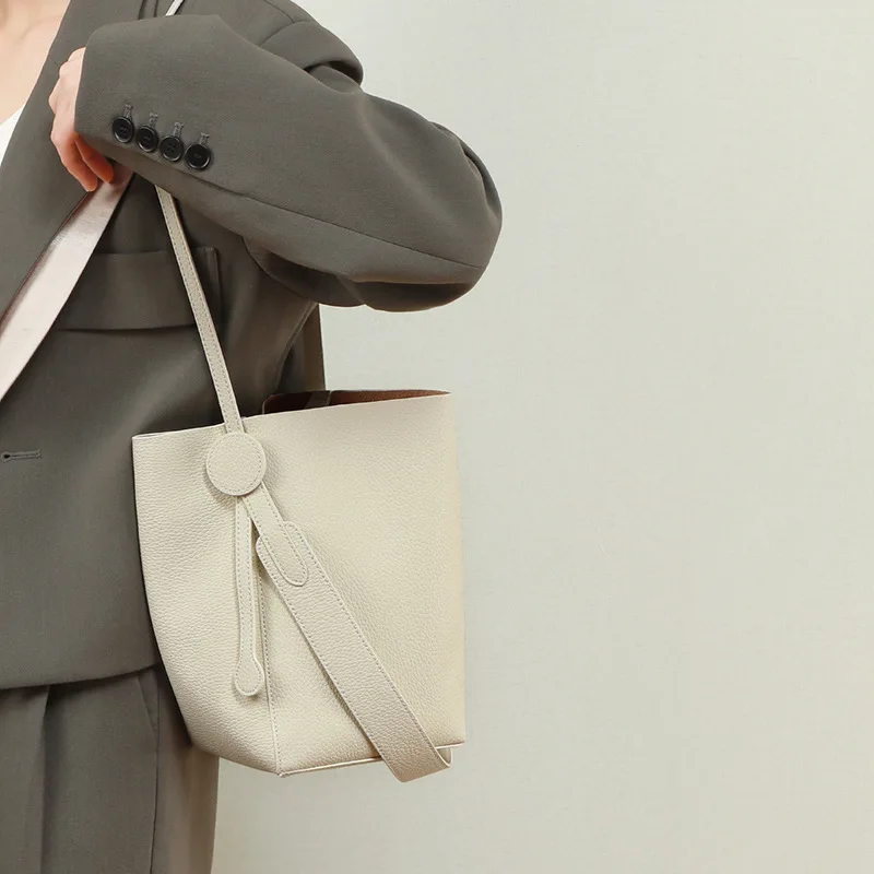 

Женская дизайнерская шикарная искусственная акриловая сумка, черный кошелек для свадебной вечеринки