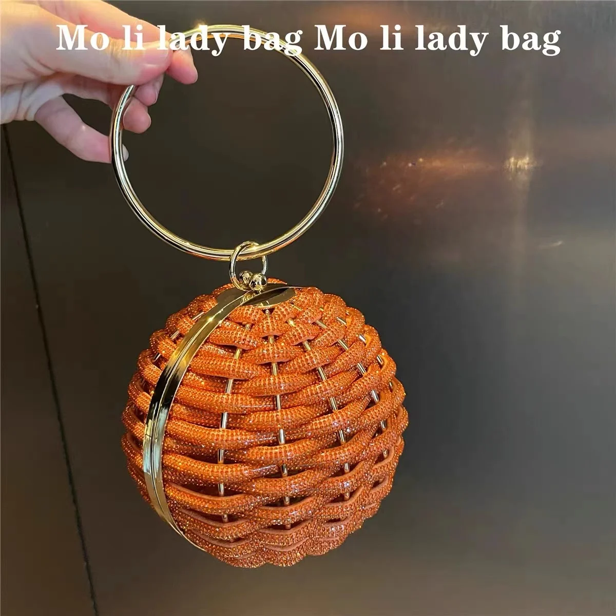 Круглая сумка с блестящими стразами и бриллиантами женская роскошная вечерняя