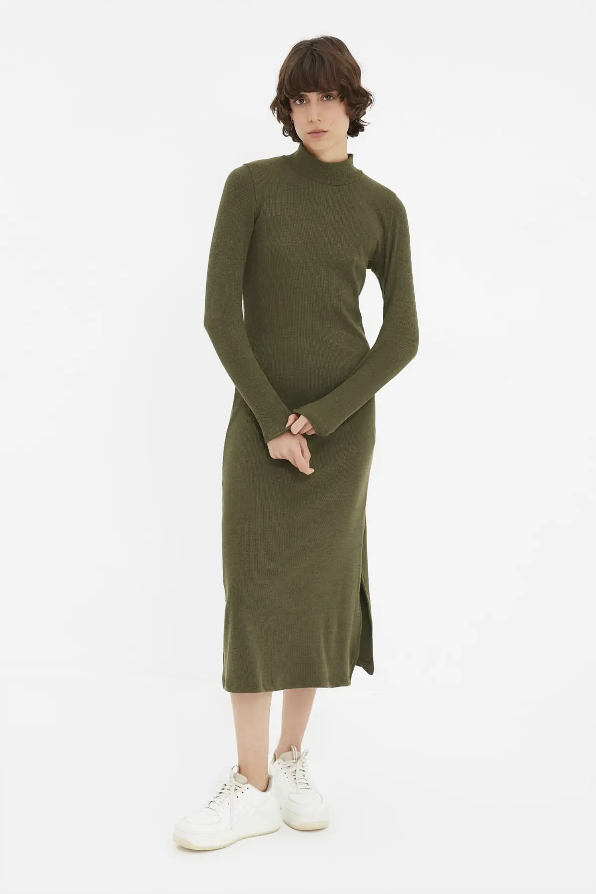 

Trendyol Ribbed Upright Collar Knitted Dress TWOAW22EL1995