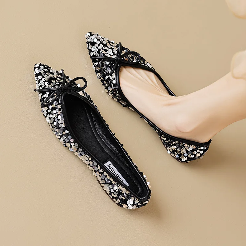 

Size 35-43 Silver Black Flats Shoes Women Point Toe Sequins Soft Bottom Large Size Women's Shoes