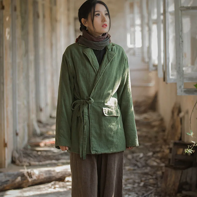 Женская куртка с хлопковым наполнителем и воротником-рубашкой Осень-зима 2024