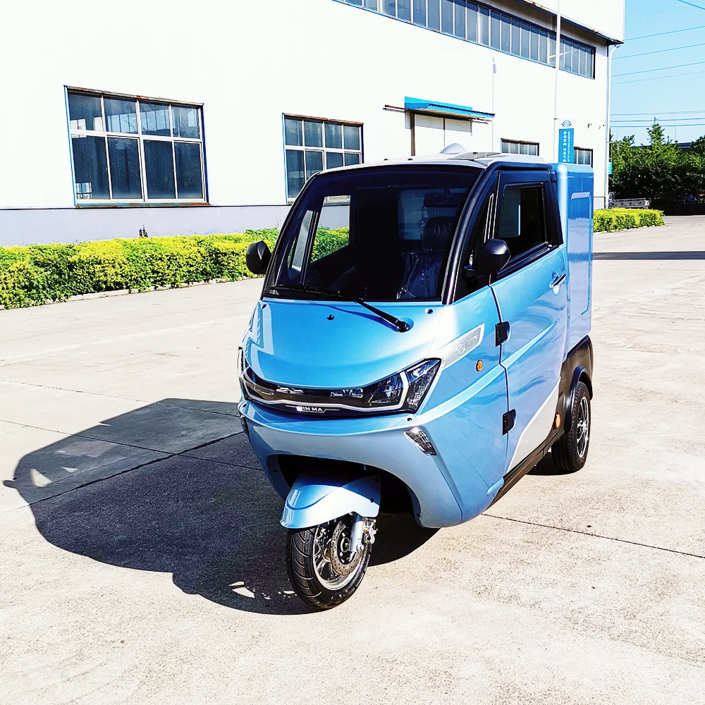 2022 Hot Selling Semi-Enclosed Electric Tricycle For Adults To Pick Up Children Pull Goods Solar Battery Car |