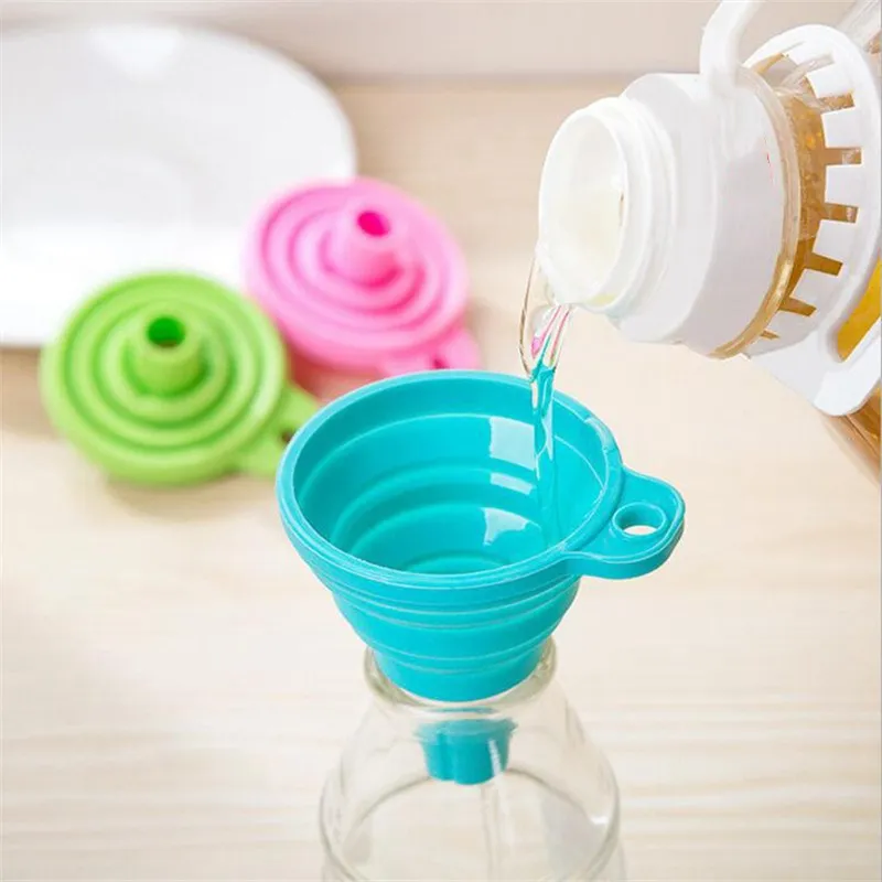 

1pcs Mini Foldable Funnel Silicone Collapsible Funnel Folding Portable Funnels Be Hung Household Liquid Dispensing Kitchen Tools